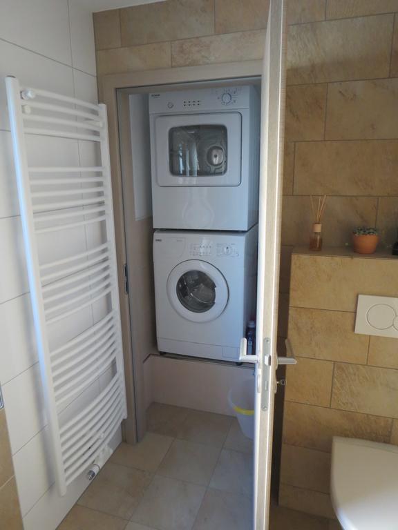 Spira House Apartment Bilik gambar